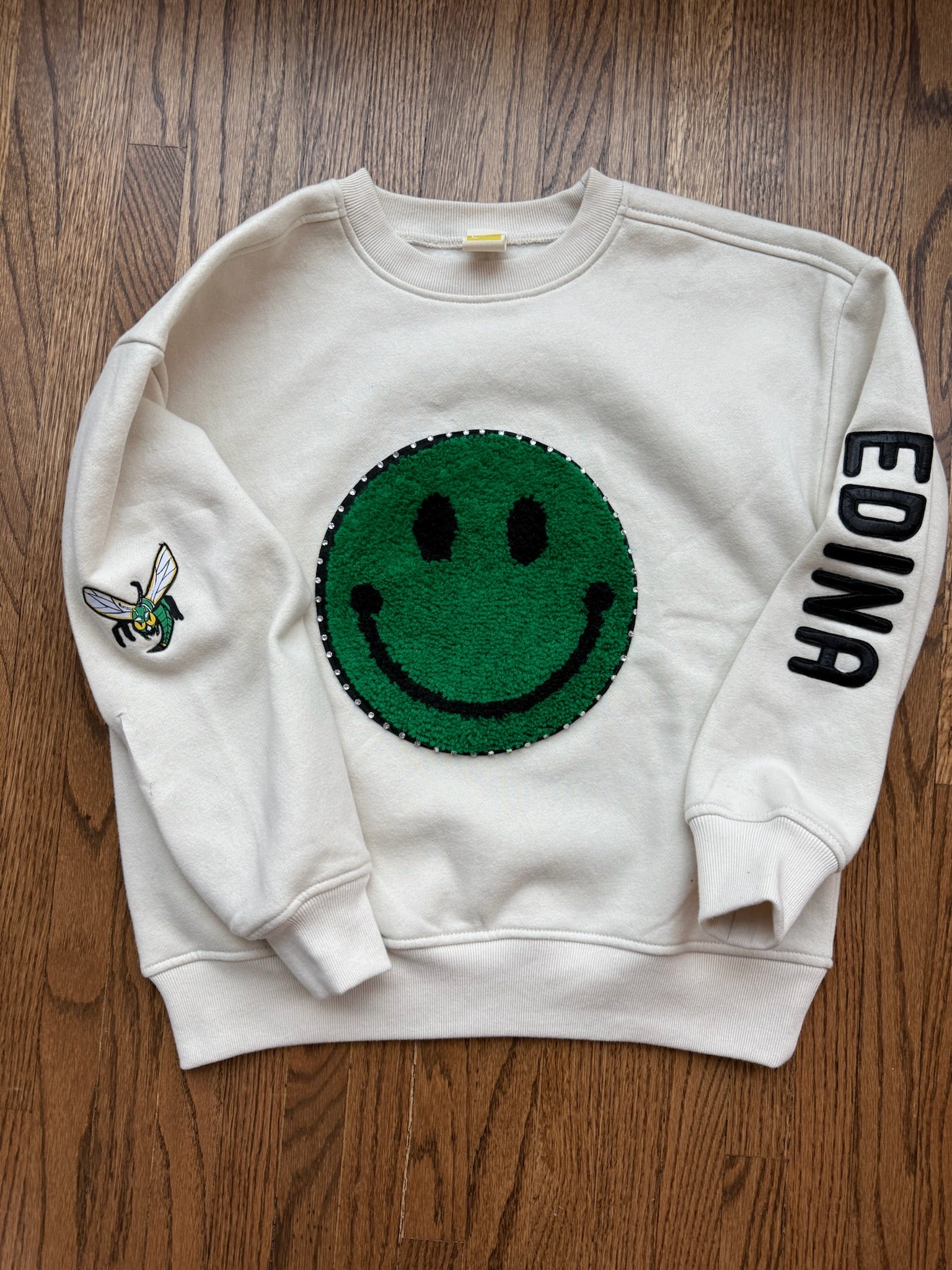 Edina Smiley sweatshirt