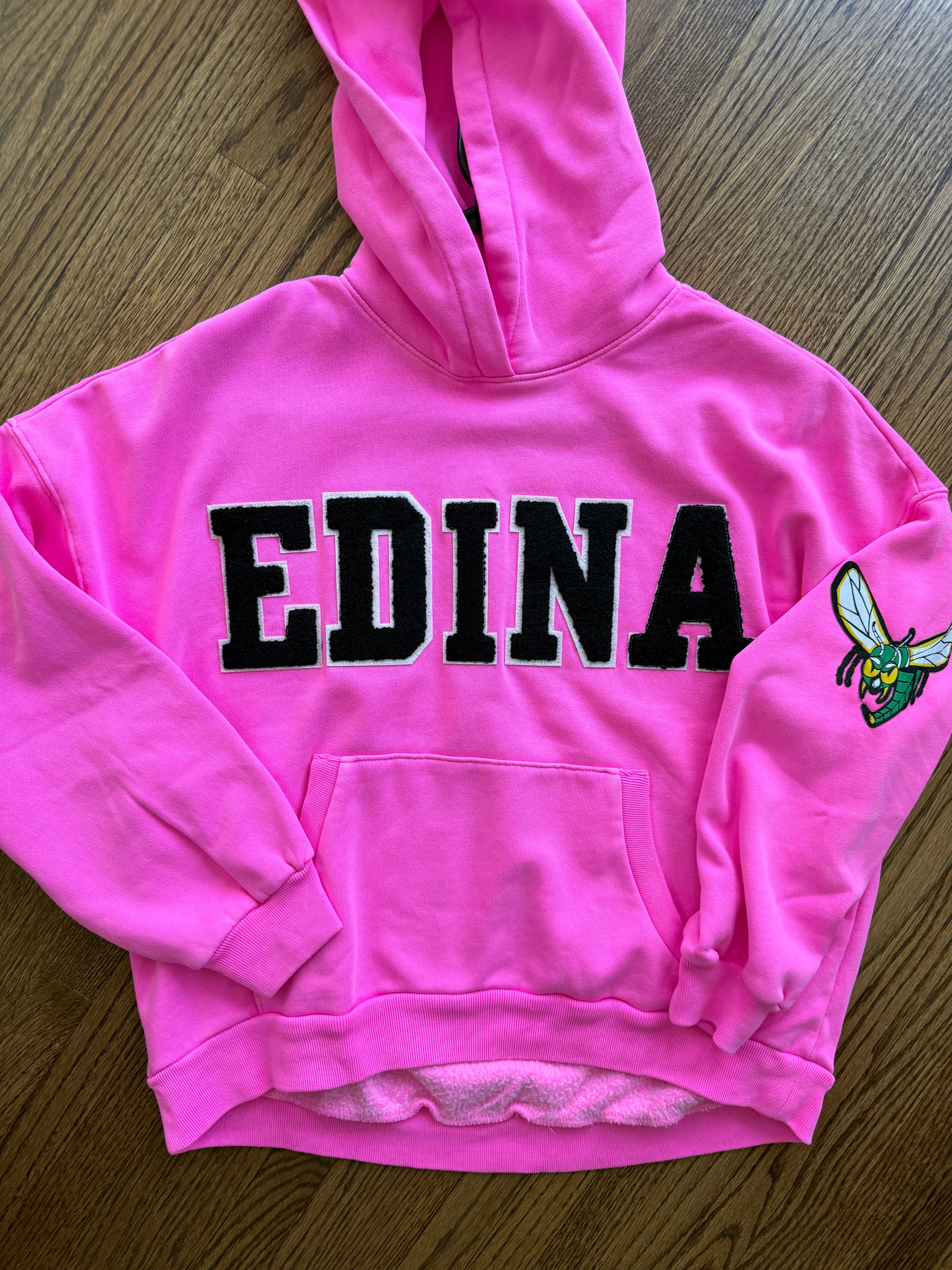 Youth Hot Pink w/ Black Edina